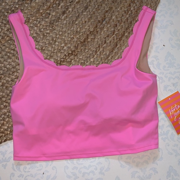 kortni jeane scalloped top